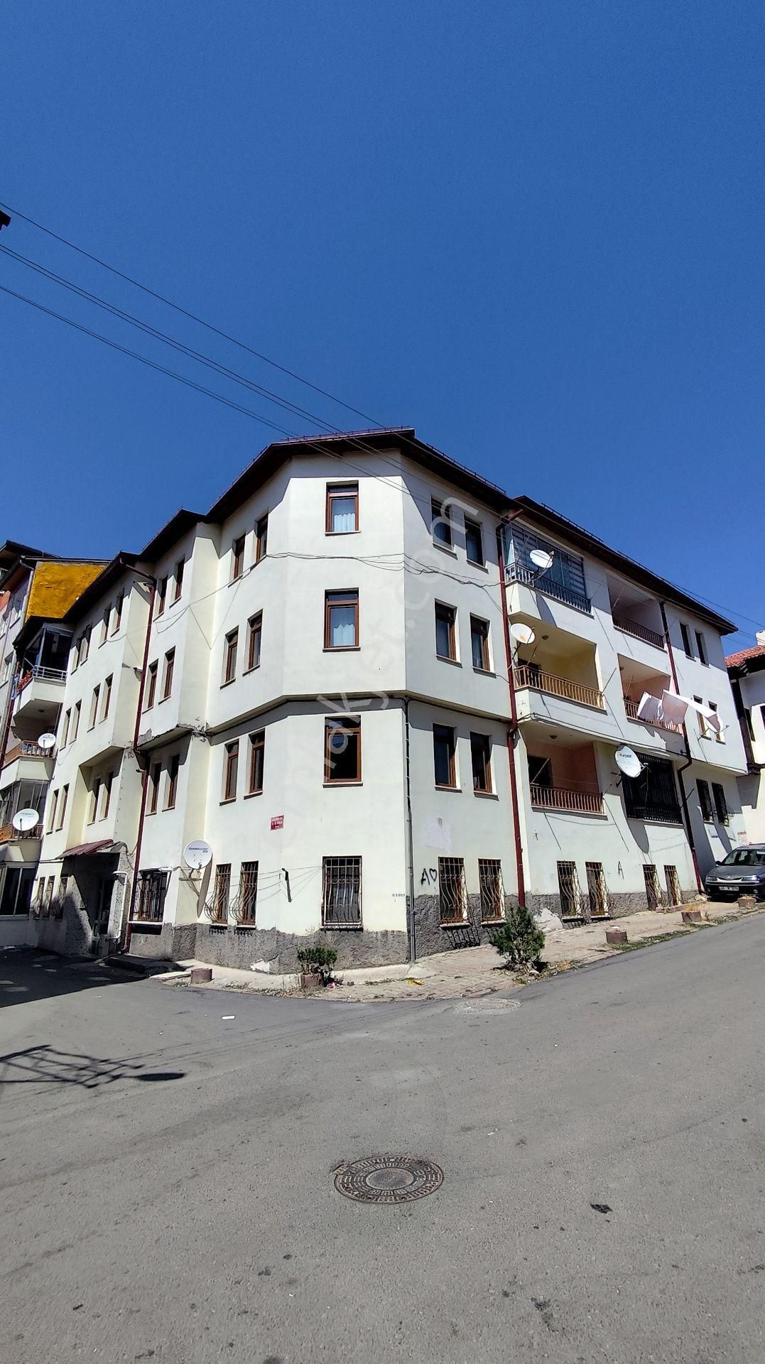 Sivas Merkez Akdeğirmen Mahallesi – Satılık 3+1 Daire