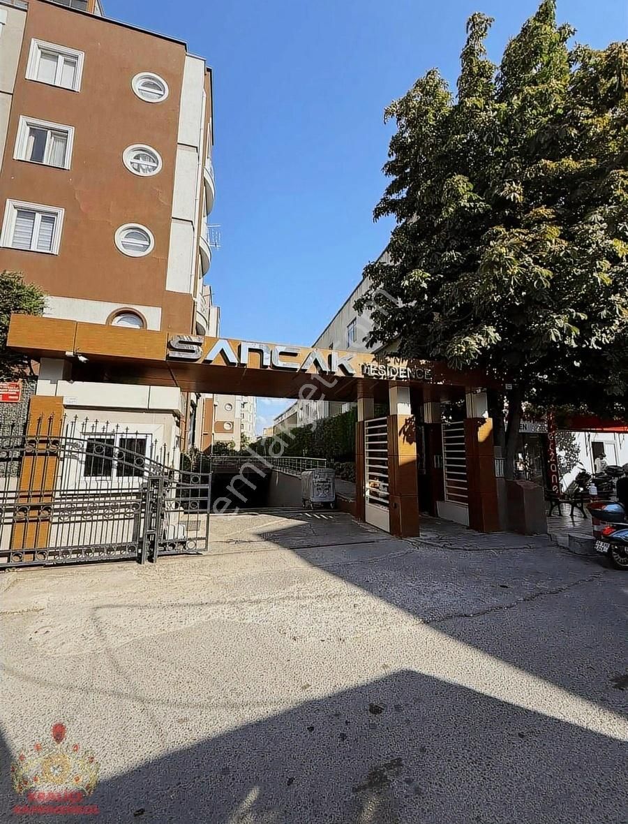 Sapanbağlar'da Sancak Residance Bahçeli Triplex Daire