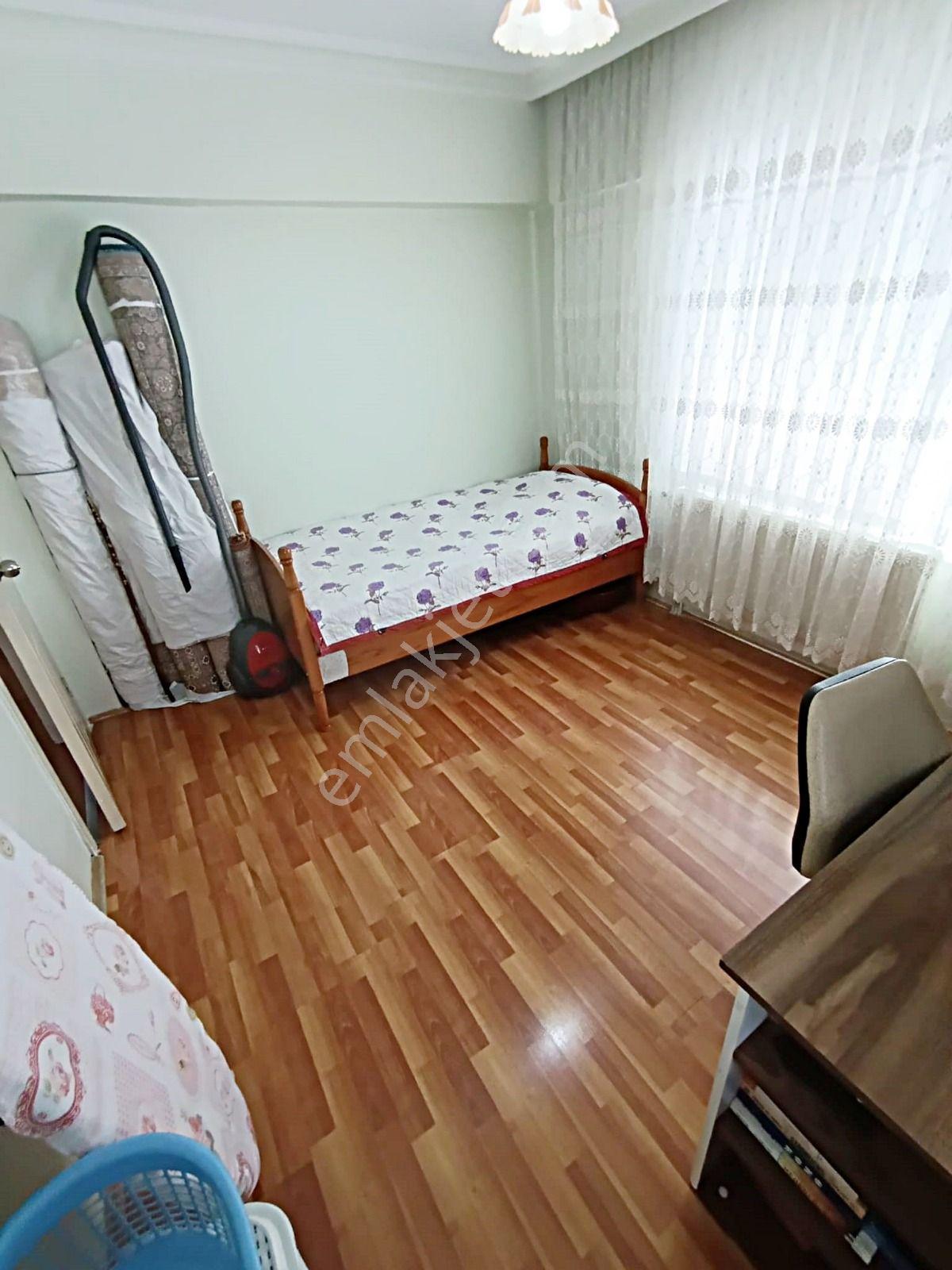 Ankara Kazanç'tan Malazgirt Mah. Çift Banyolu 3 Balkonlu Arakatta Geniş Satılık Daire - Görsel 10
