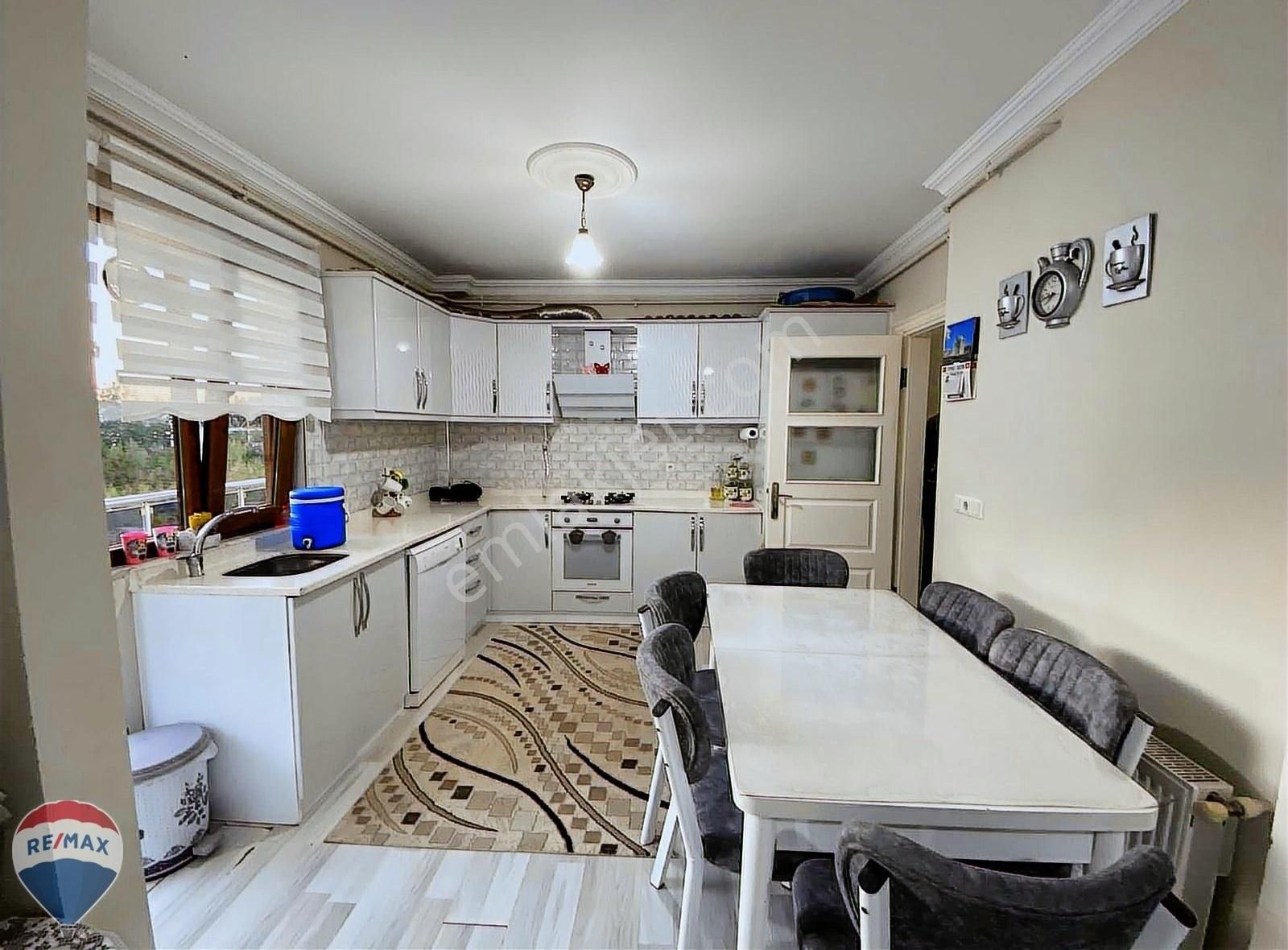 Remax Canan Günay Serdivan 32 Evler Satılık 3+1 Daire - Görsel 5