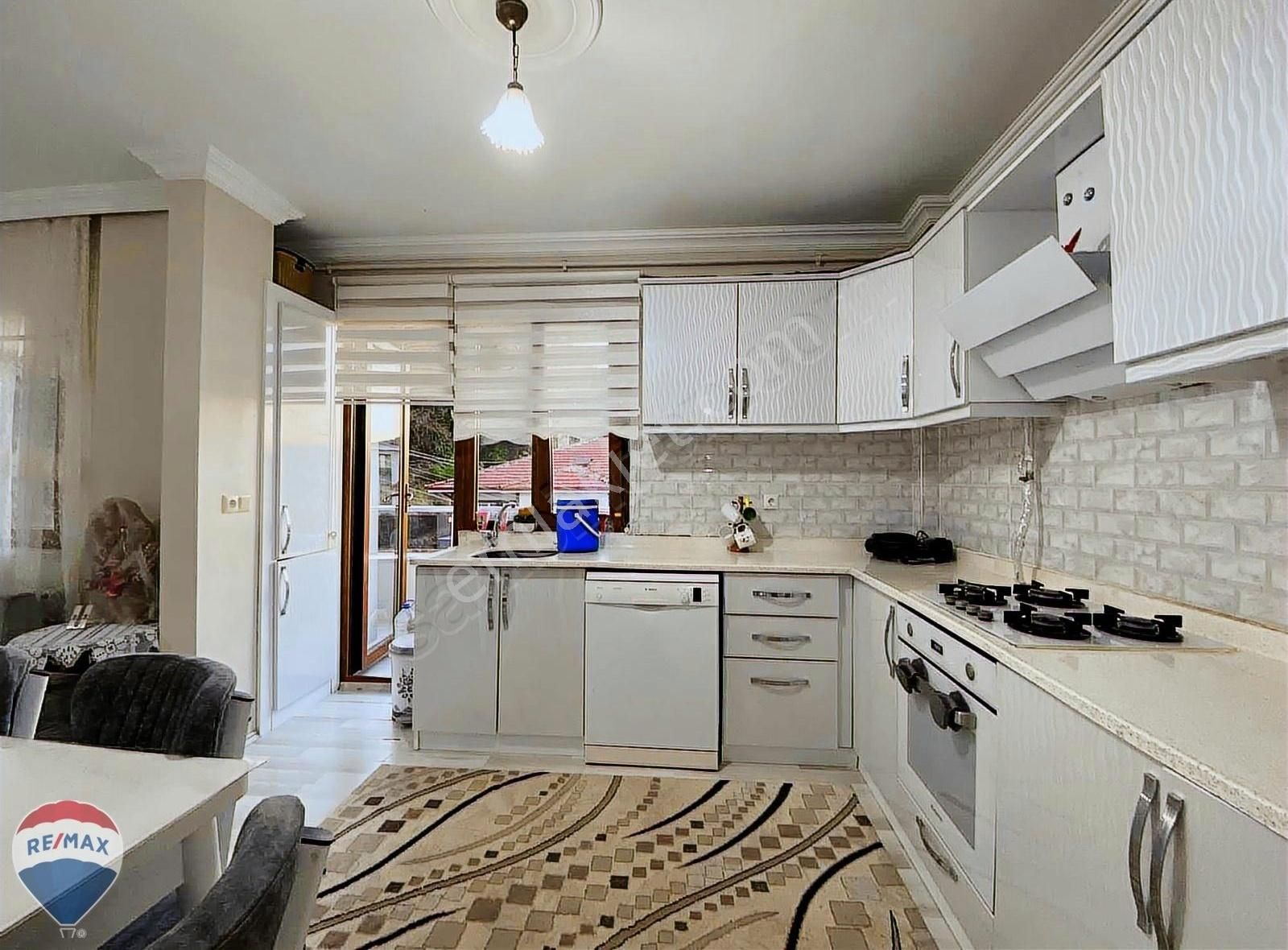 Remax Canan Günay Serdivan 32 Evler Satılık 3+1 Daire - Görsel 25