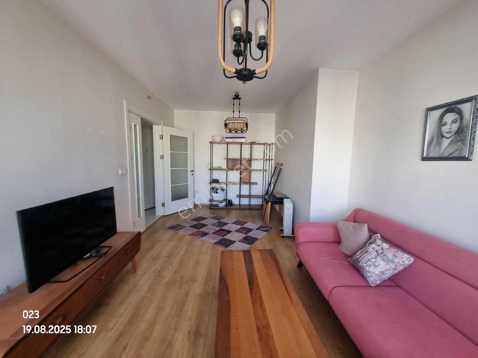 İnnovıa 3 Site F Blok Havuz Cephe 2+1 Eşyalı Daire