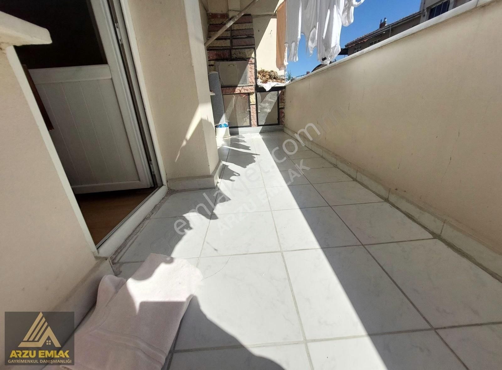 Arzu Emlaktan Yunusemre Mah Satılık 3+1 İki Balkonlu 1.katdaire - Görsel 11