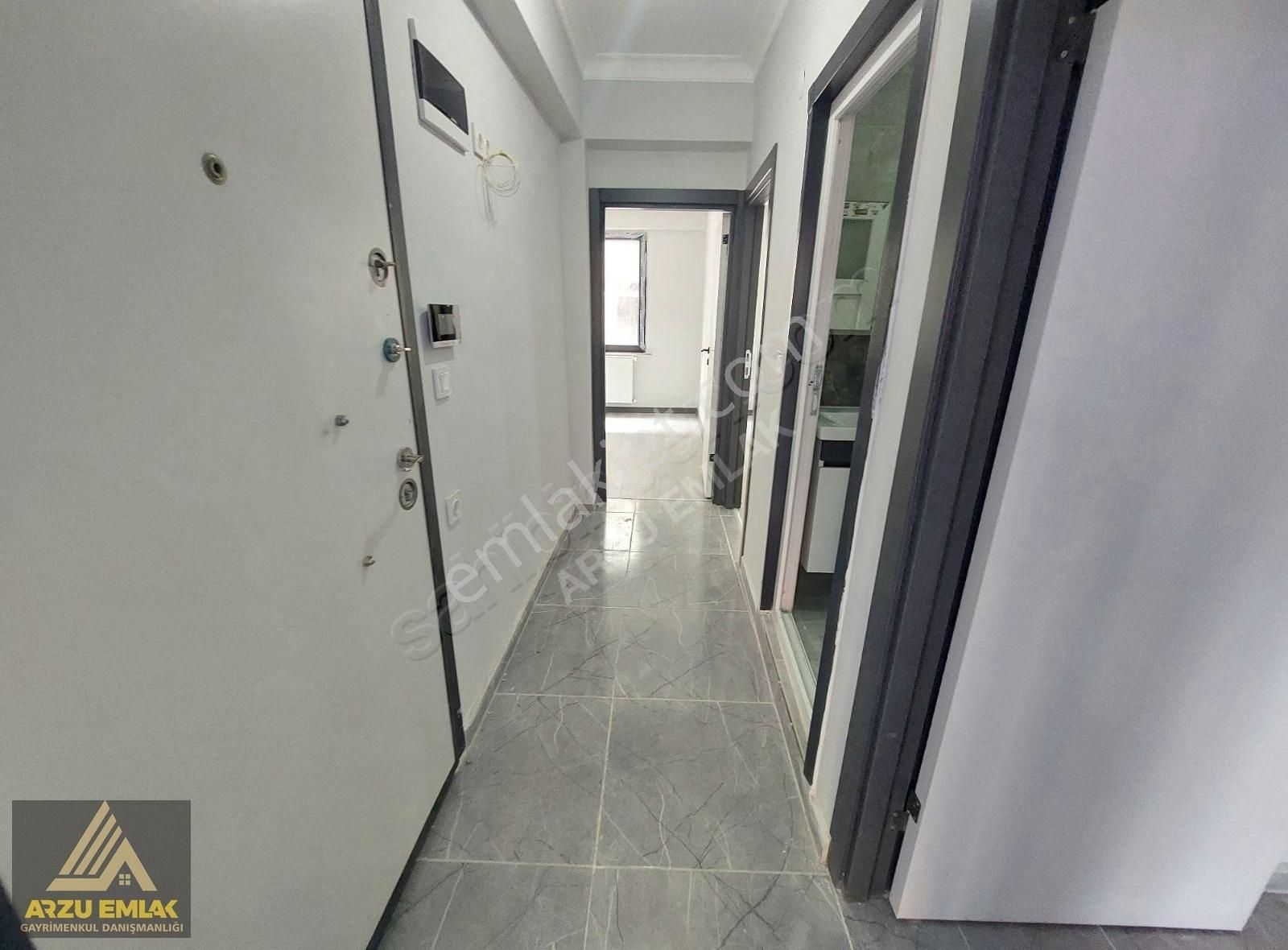 Arzu Emlaktan Zübeydehanım Mah Satılık 2+1 Sıfır 1.kat Daire - Görsel 28