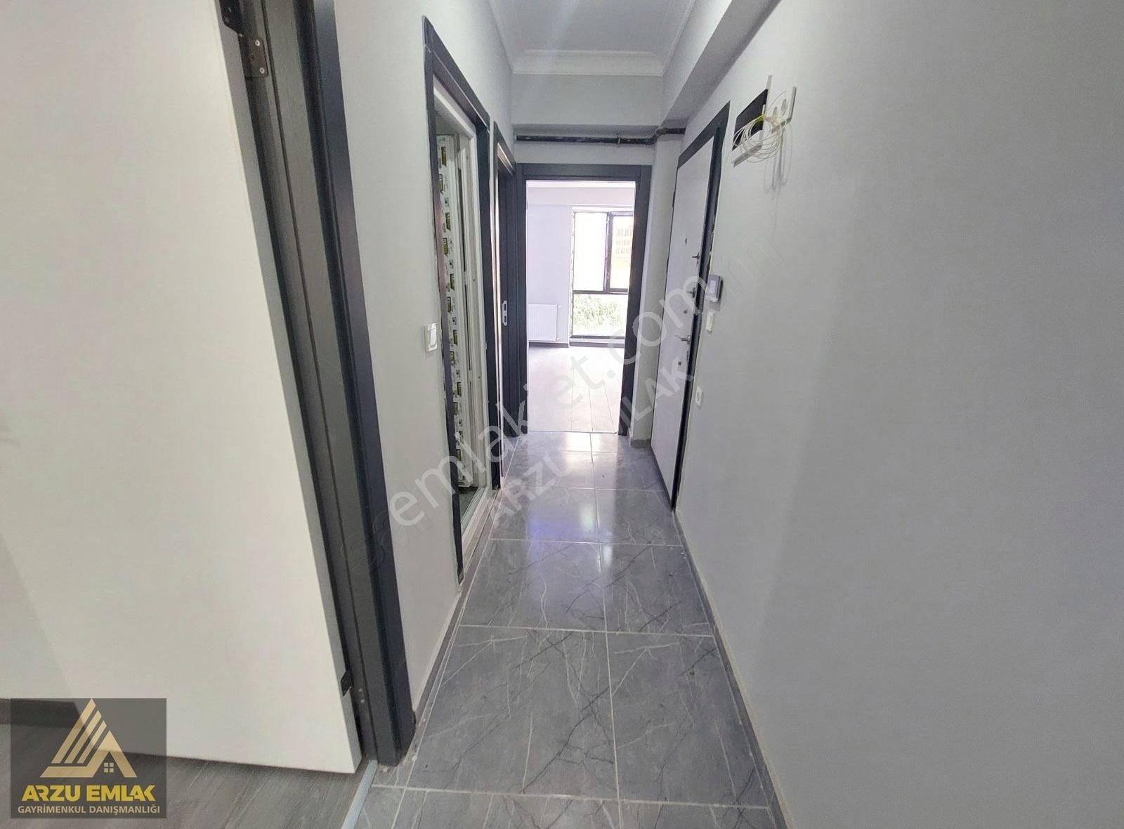 Arzu Emlaktan Zübeydehanım Mah Satılık 2+1 Sıfır 1.kat Daire - Görsel 17