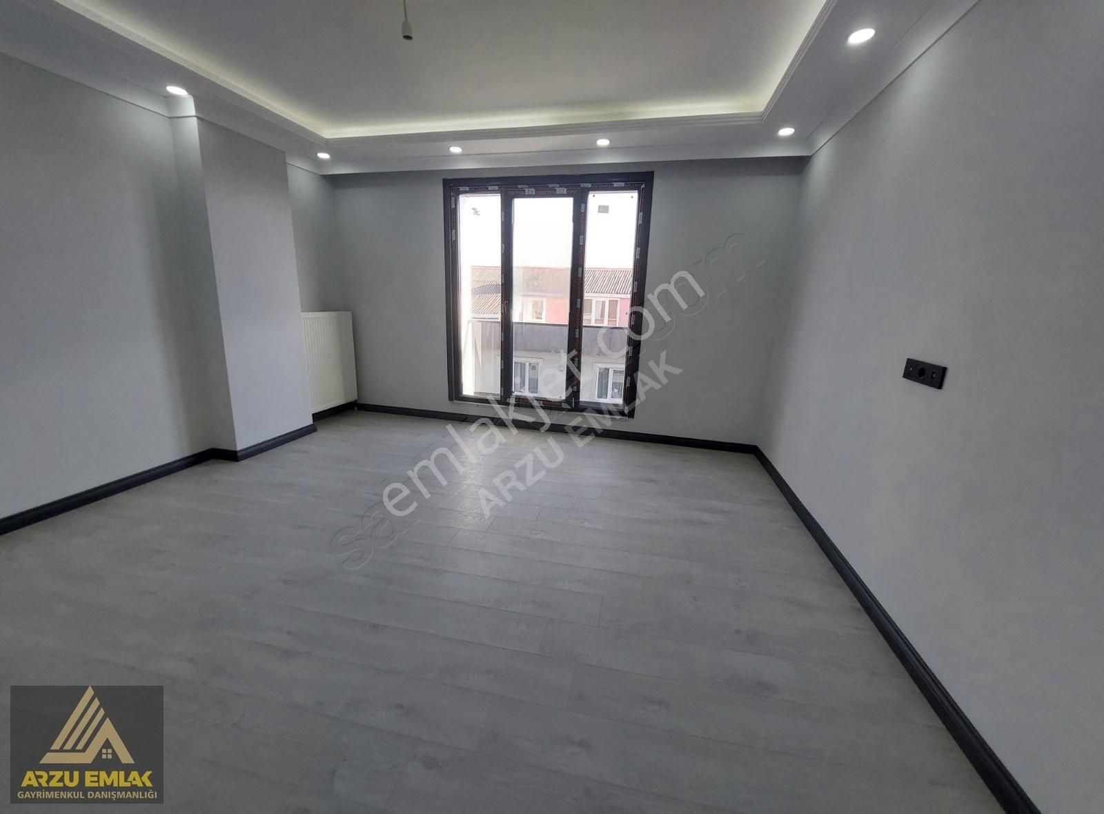 Arzu Emlaktan Gazi.mah Satılık 4.kat 2+1asansörlü Balkonlu Daire - Görsel 3