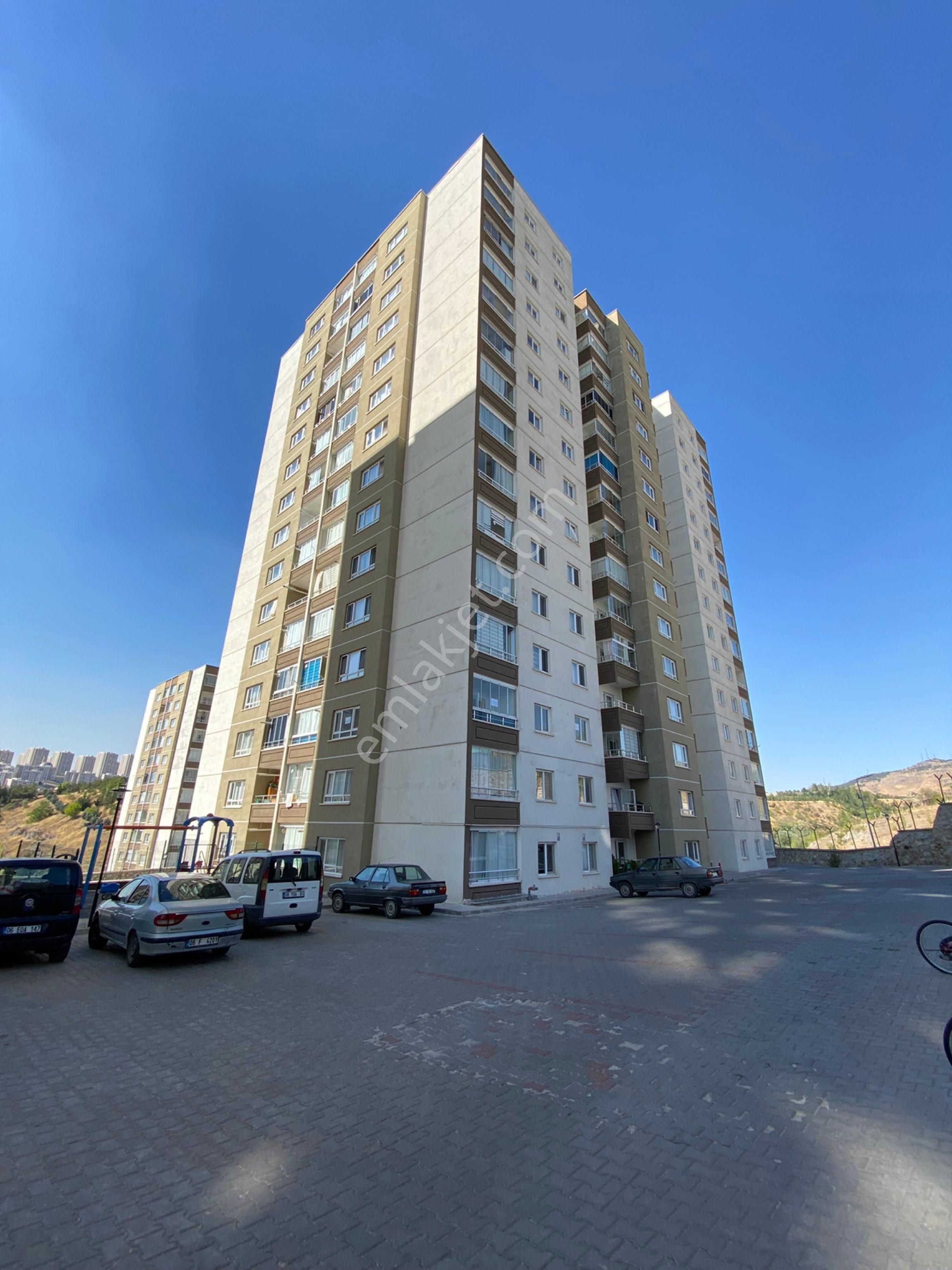 Göknar Konutları 3+1 120 M2 Kiralık Daire(kamu Personeline)