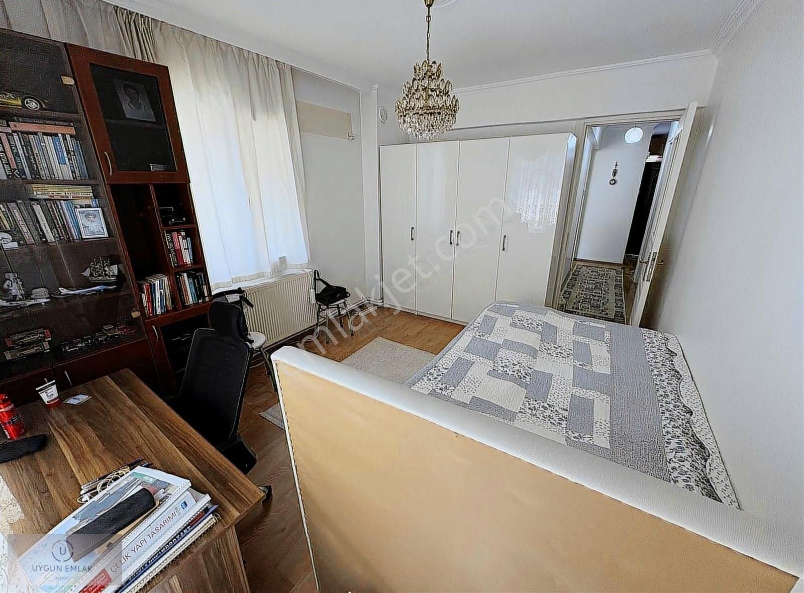 Buca Güven Mah.'de Vali Rahmi Okulu Yakını 3+1 Satılık Daire - Görsel 6