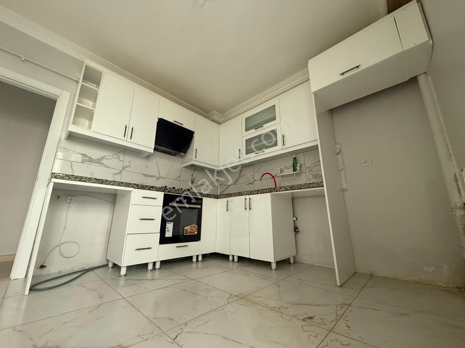 Bu Fiyata 3+1 Yeni Bina Dairegenis Güzel Lokasyonda - Görsel 4