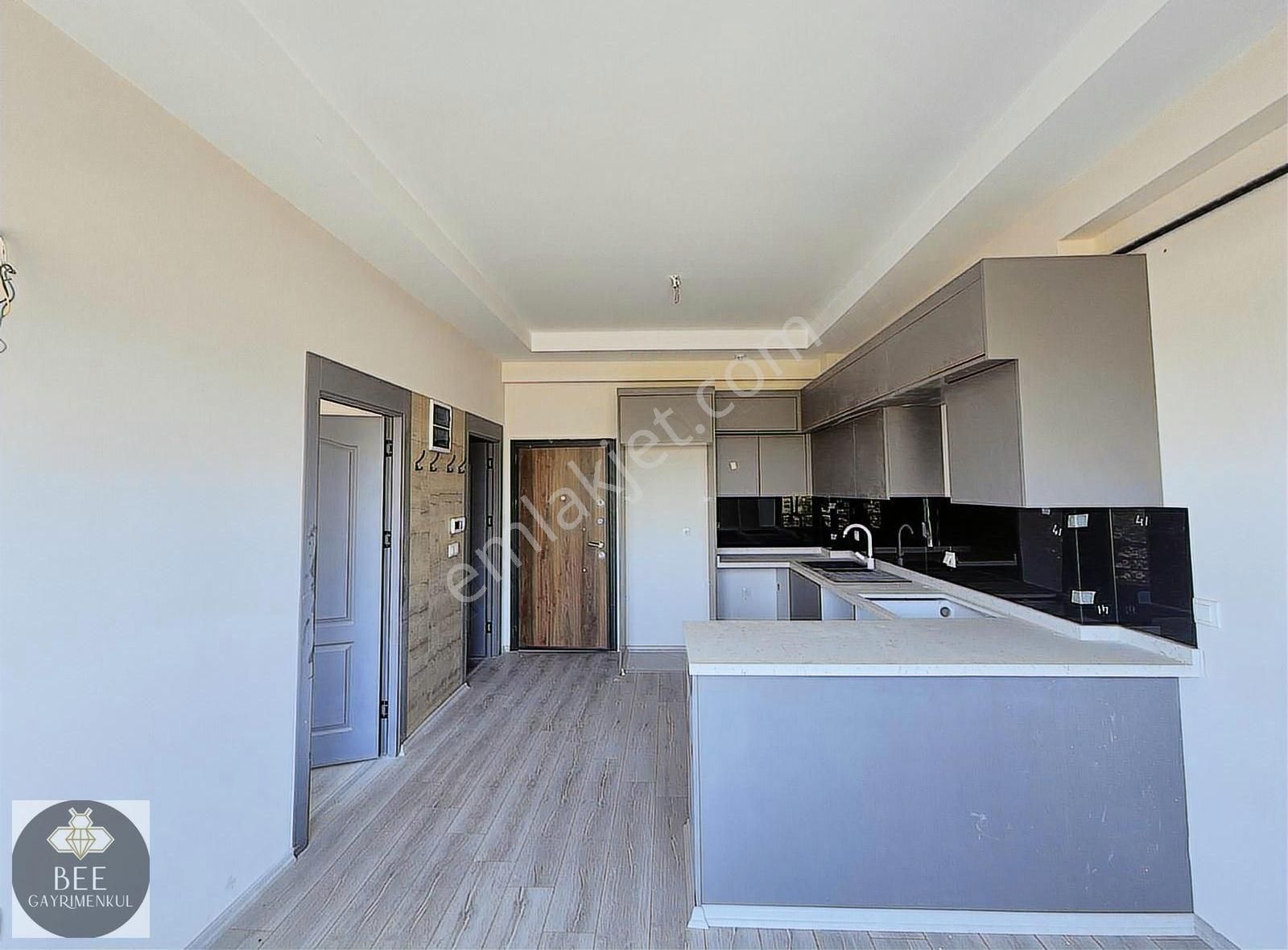 Bee'den Tömükte Sıfır 1+1 Yazlık, Kuzey Cephe, Balkonlu - Görsel 8