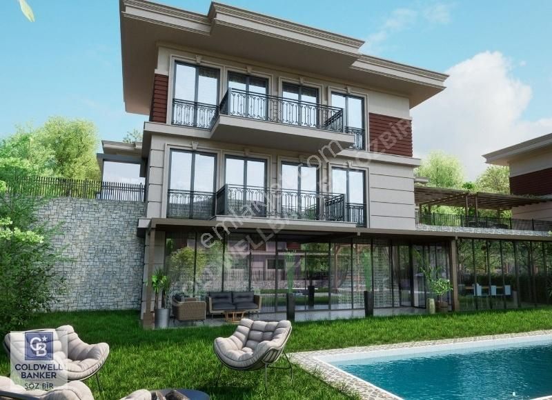 Reşadiyede Site İçi Müstakil Havuzlu 4+1 Satılık Villa