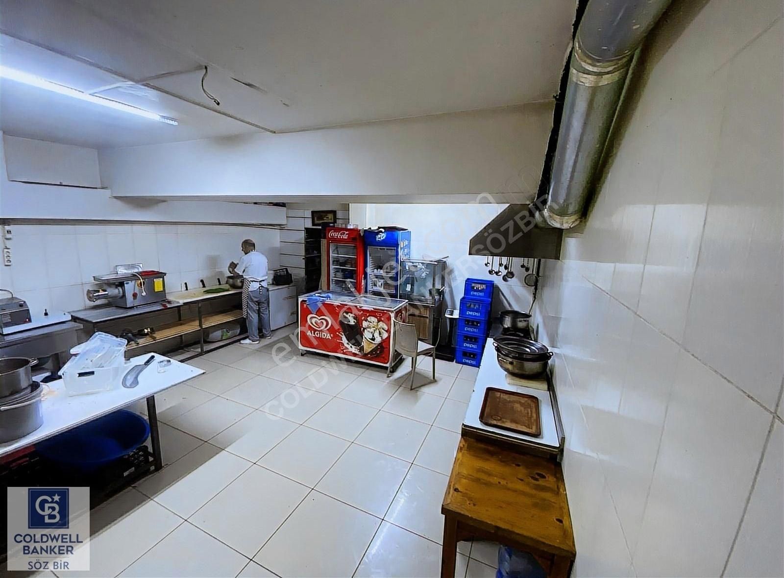 Ümraniye Namık Kemal Mahallesi Nde Cadde Üzeri Satılık Dükkan - Görsel 7