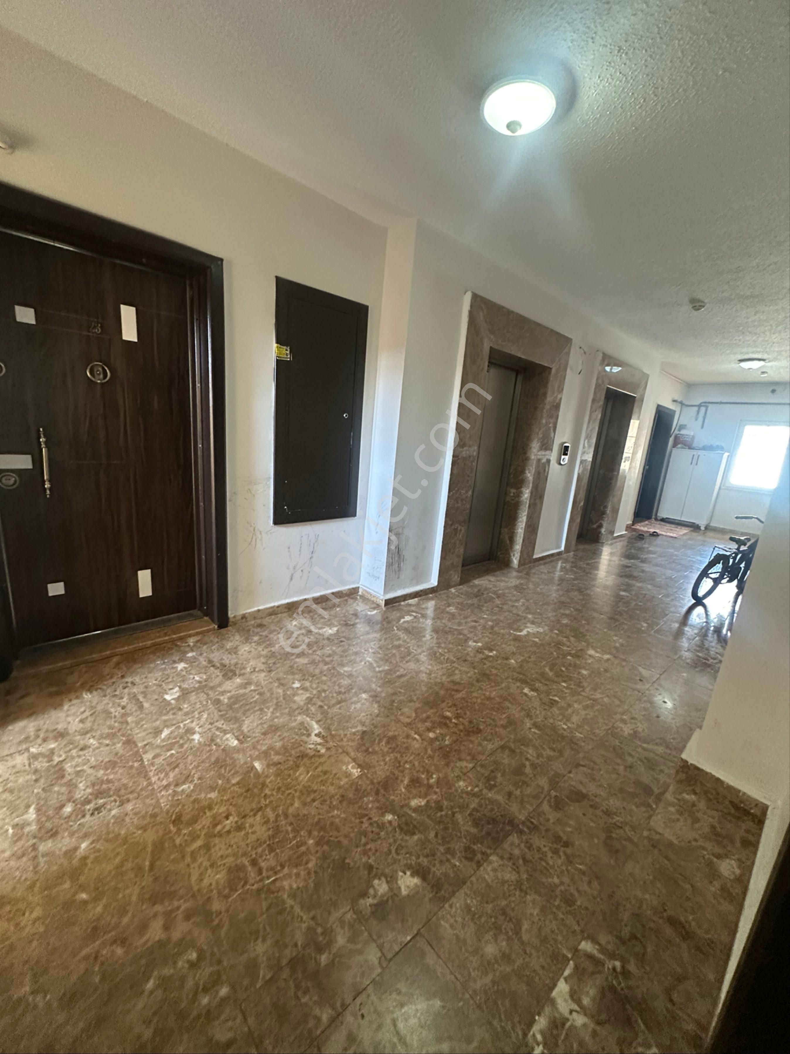 Beykent Gaziler Mahallesi Tem Market Civarı