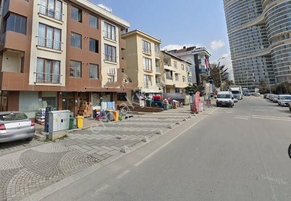 Ataşehir Örnek Mahallesinde Ana Cadde Üzerinde 400 M2 Dükkan Emlak Masası