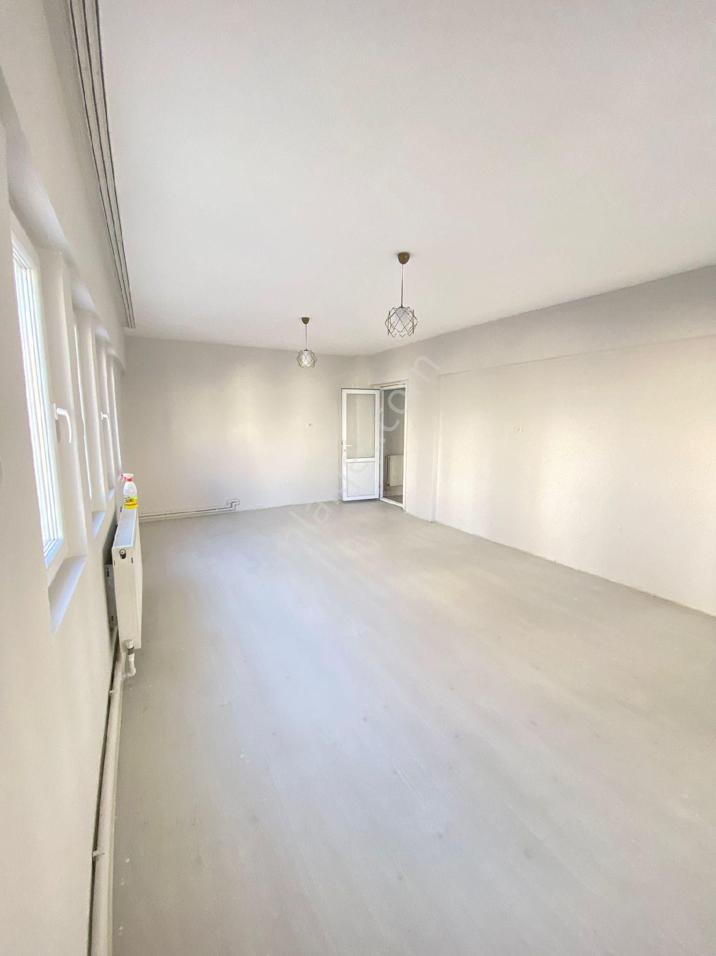 Sıra Kapılarda Satılık 3+1 Daire - Görsel 13