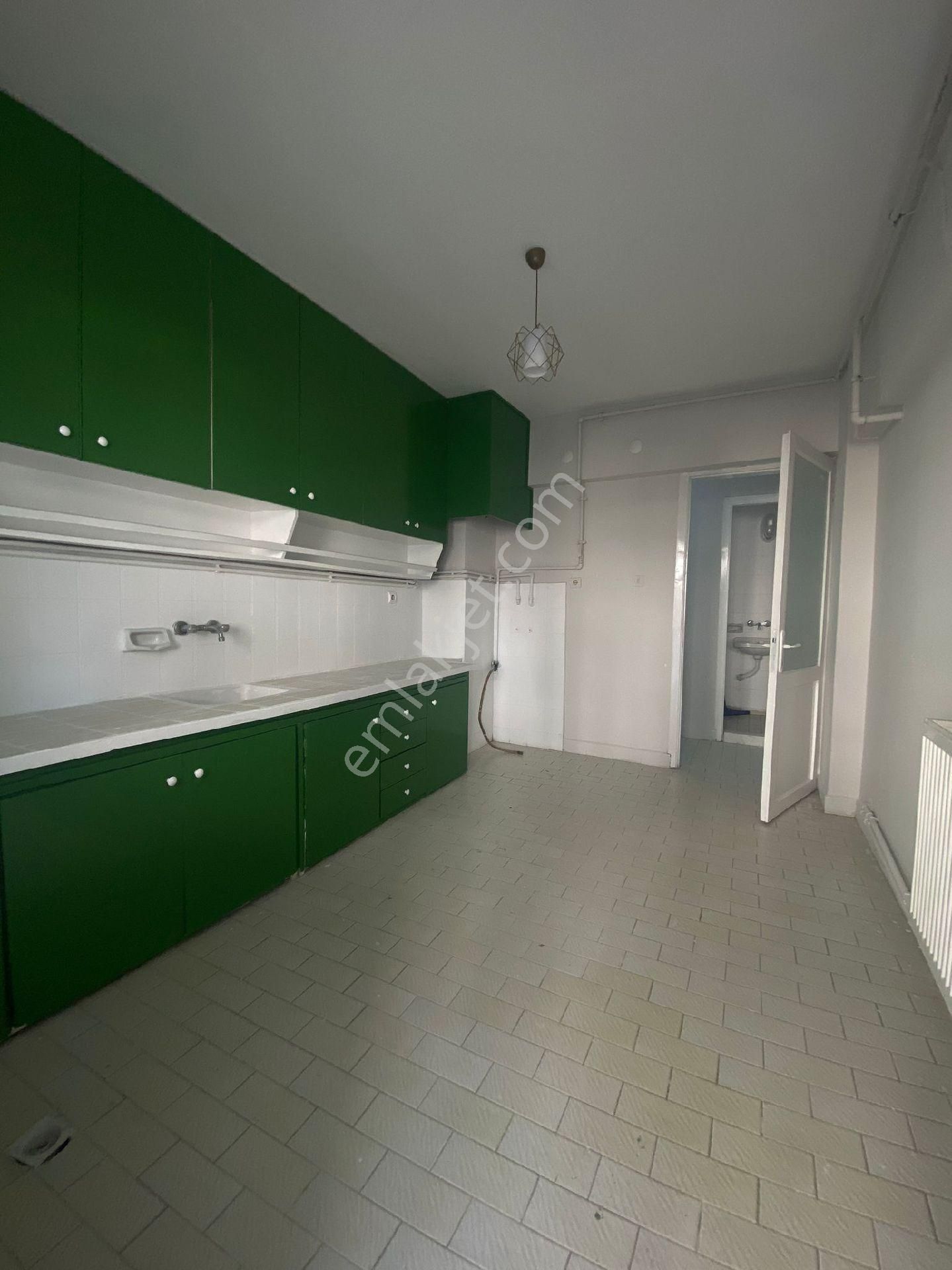 Sıra Kapılarda Satılık 3+1 Daire - Görsel 4