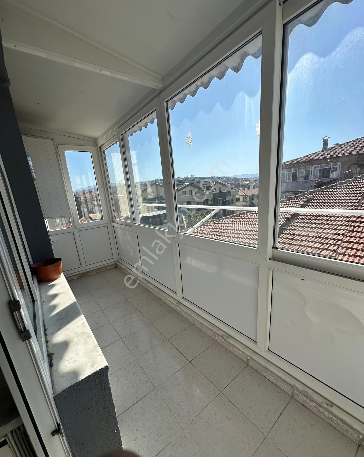 Ata Emlak'tan Yalova Merkezde 2+1 Boş Kiralık Daire - Görsel 4