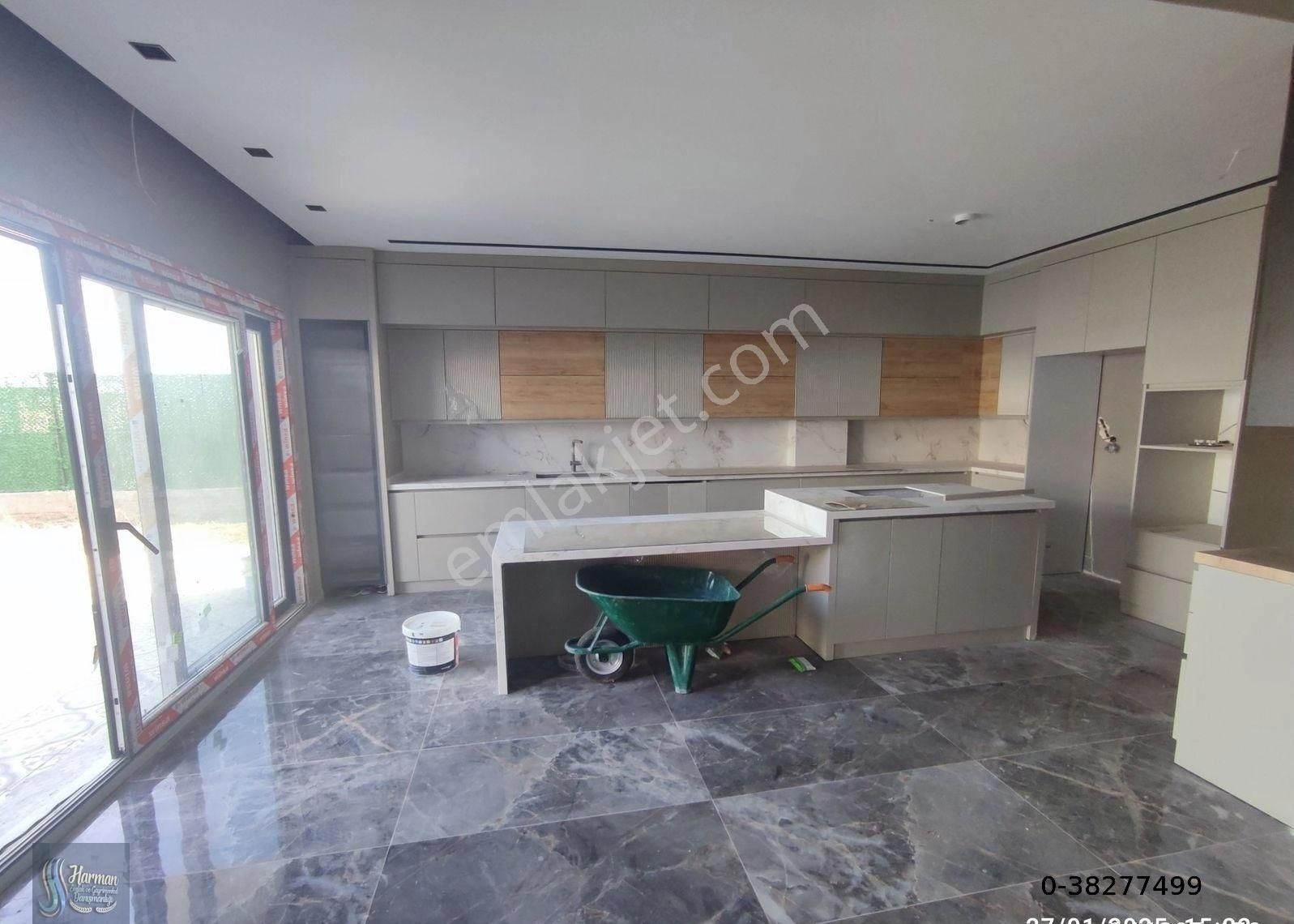Batıkent'te Anahtar Teslim Sıfır Satılık İskanlı Villa - Görsel 11
