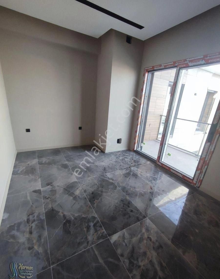 Batıkent'te Anahtar Teslim Sıfır Satılık İskanlı Villa - Görsel 5