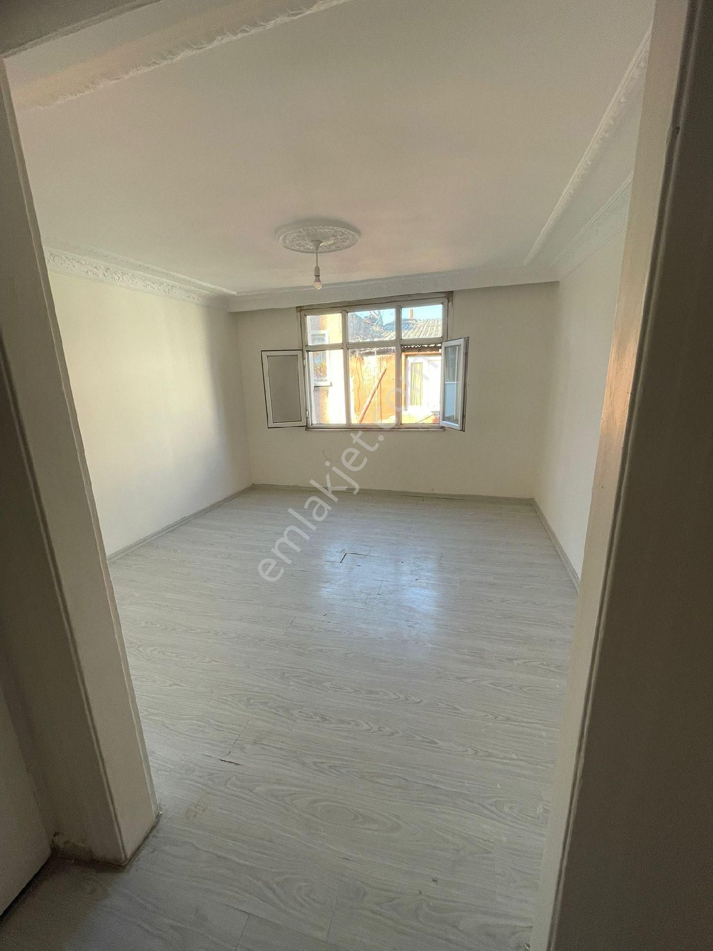İstiklal Caddesine Yakın 1+1 Kiralık