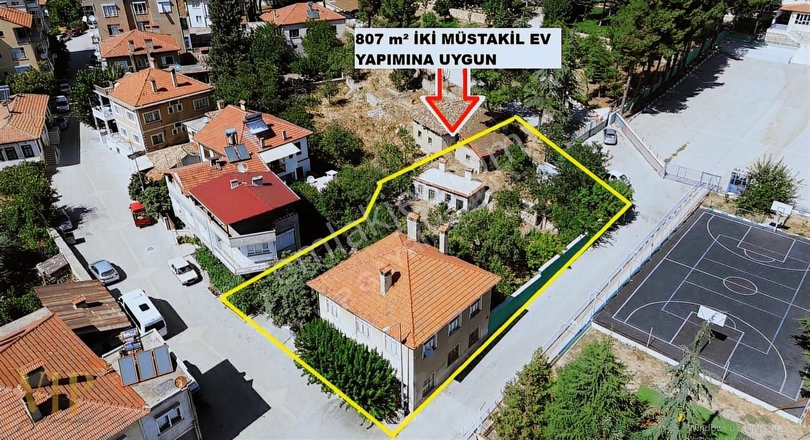 Şehir Merkezi 807 M²arsası 2 Katlı Ev Bahçeli Ve 2 Adet Dükkan - Görsel 13