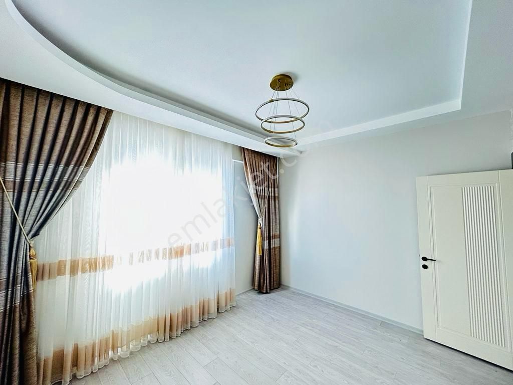 Yenişehir Üçkuyular Satılık 2,5+1 Lüks Daire