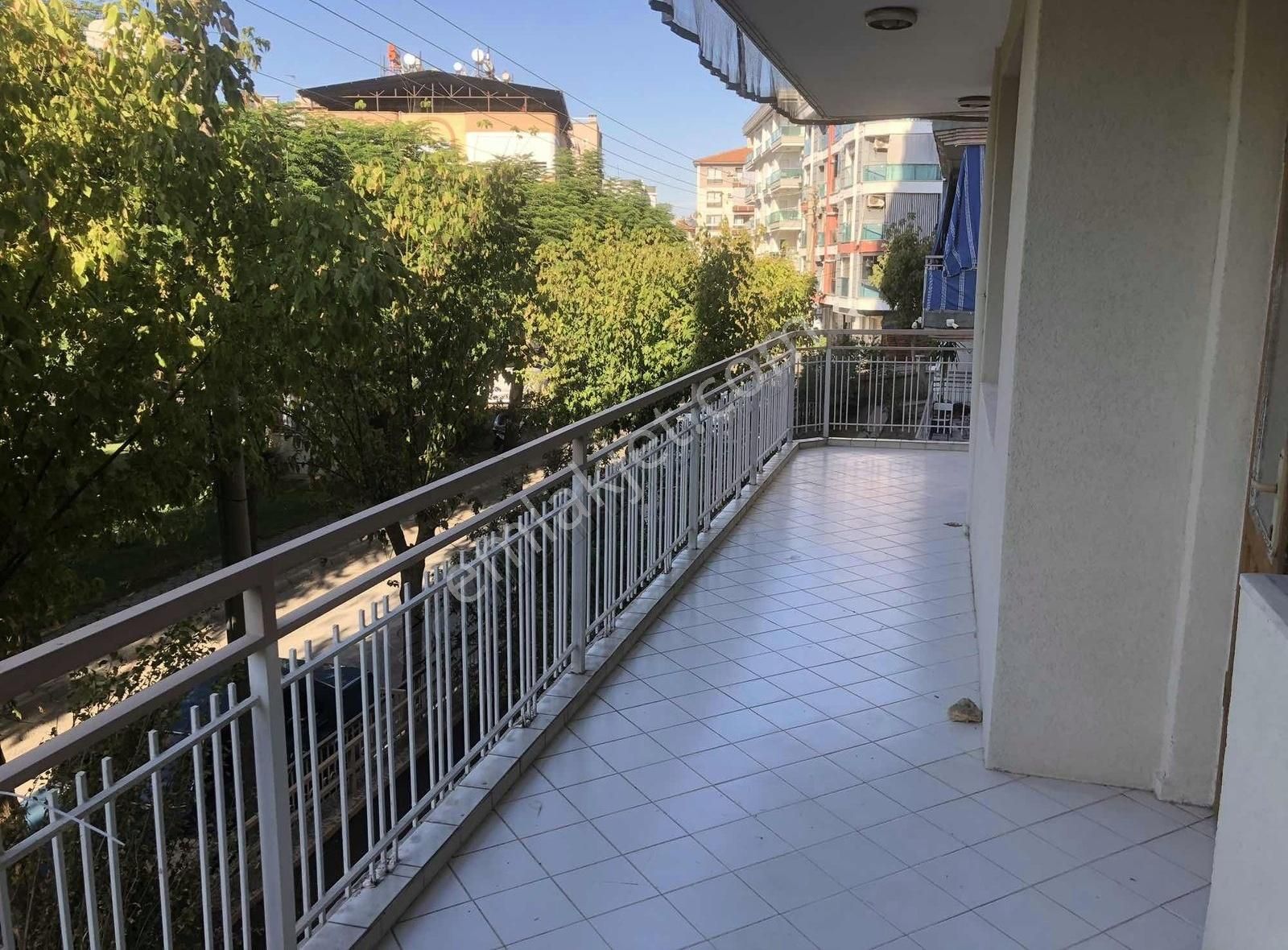 Çok İyi Mevkide Satılık Daire - Görsel 13