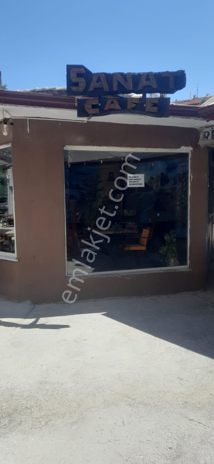 Uzman Emlaktan Satılık Cafe İşyeri