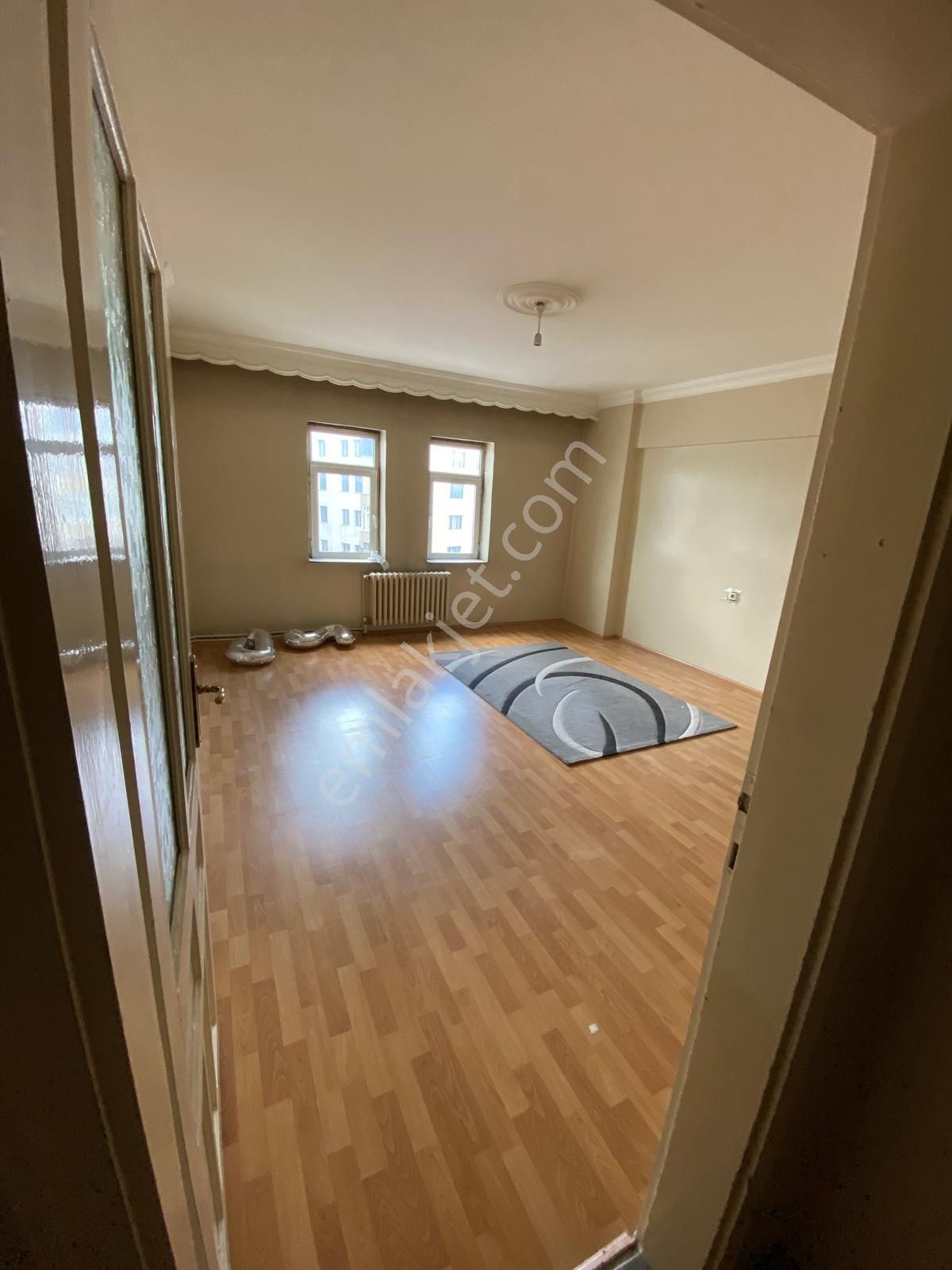 Atılım Gold Emlaktan Erzurum Numune Hastanesi Karşısında 3+1 Kiralık Daire