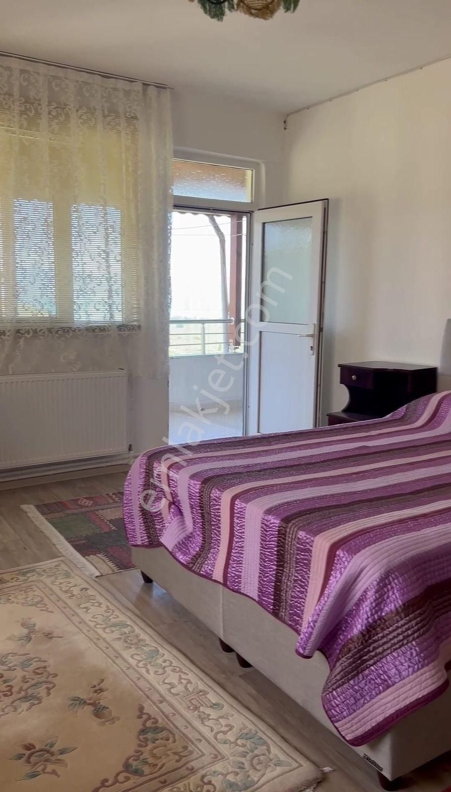 Bursa, İznik Gölü Manzaralı Üç Katlı Bağ Evi Ve Bahçesi - Görsel 25