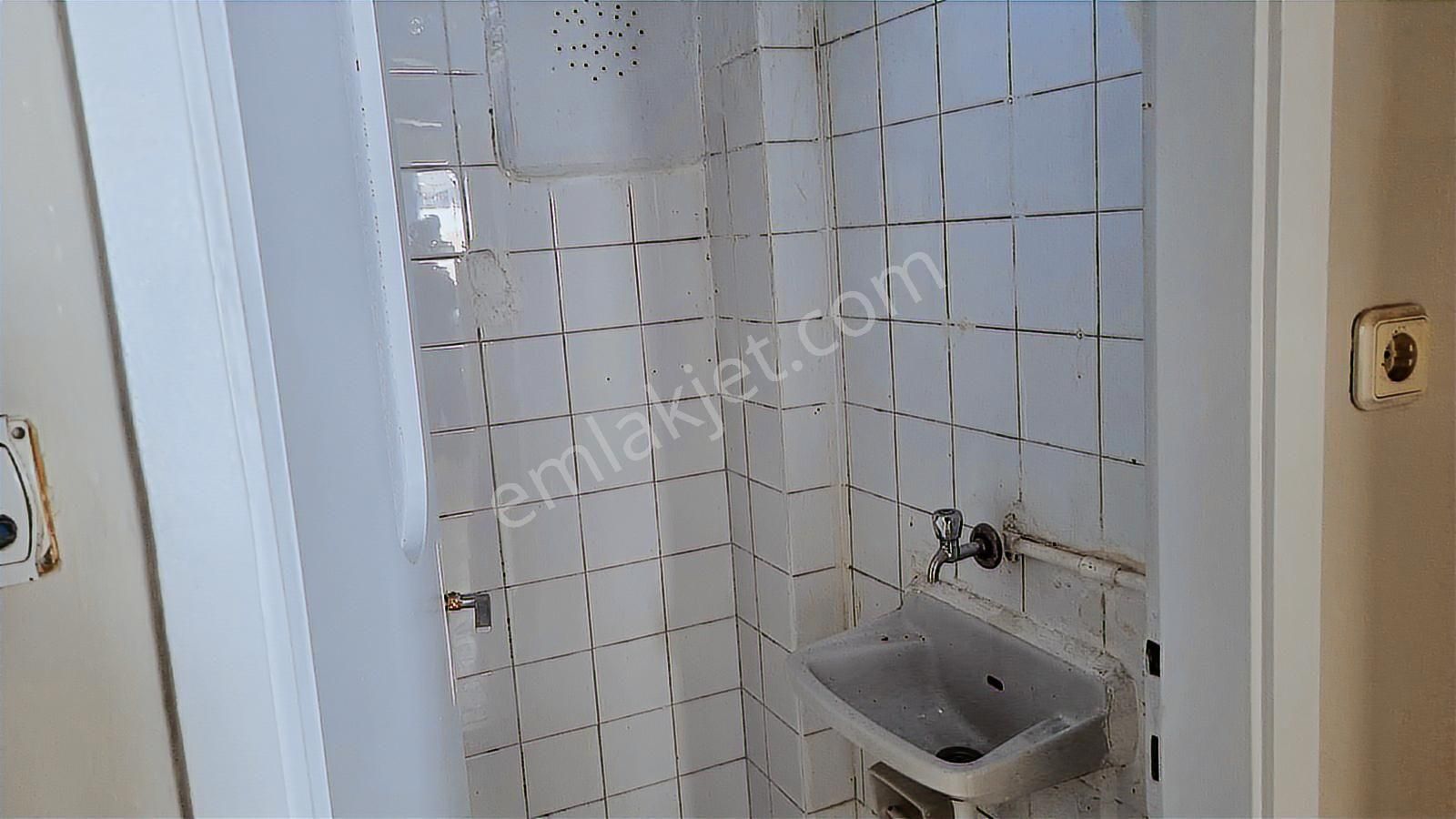 Bursa Altıparmak'ta 3+1 Bakımlı Ara Kat Satılık Daire - Görsel 16