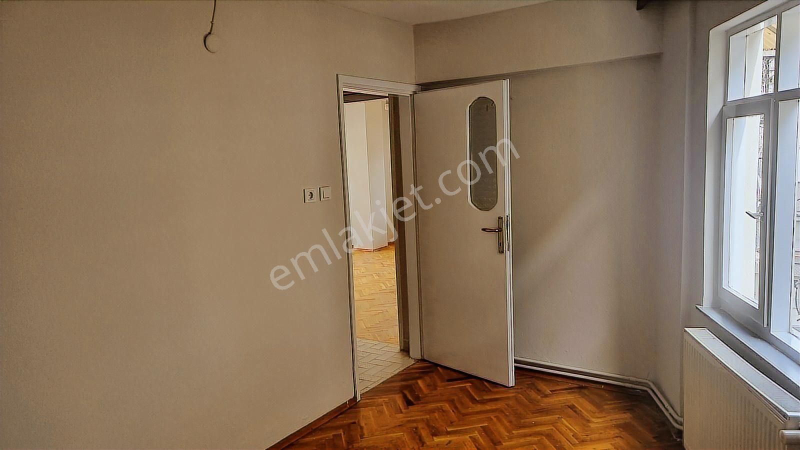 Bursa Altıparmak'ta 3+1 Bakımlı Ara Kat Satılık Daire - Görsel 26