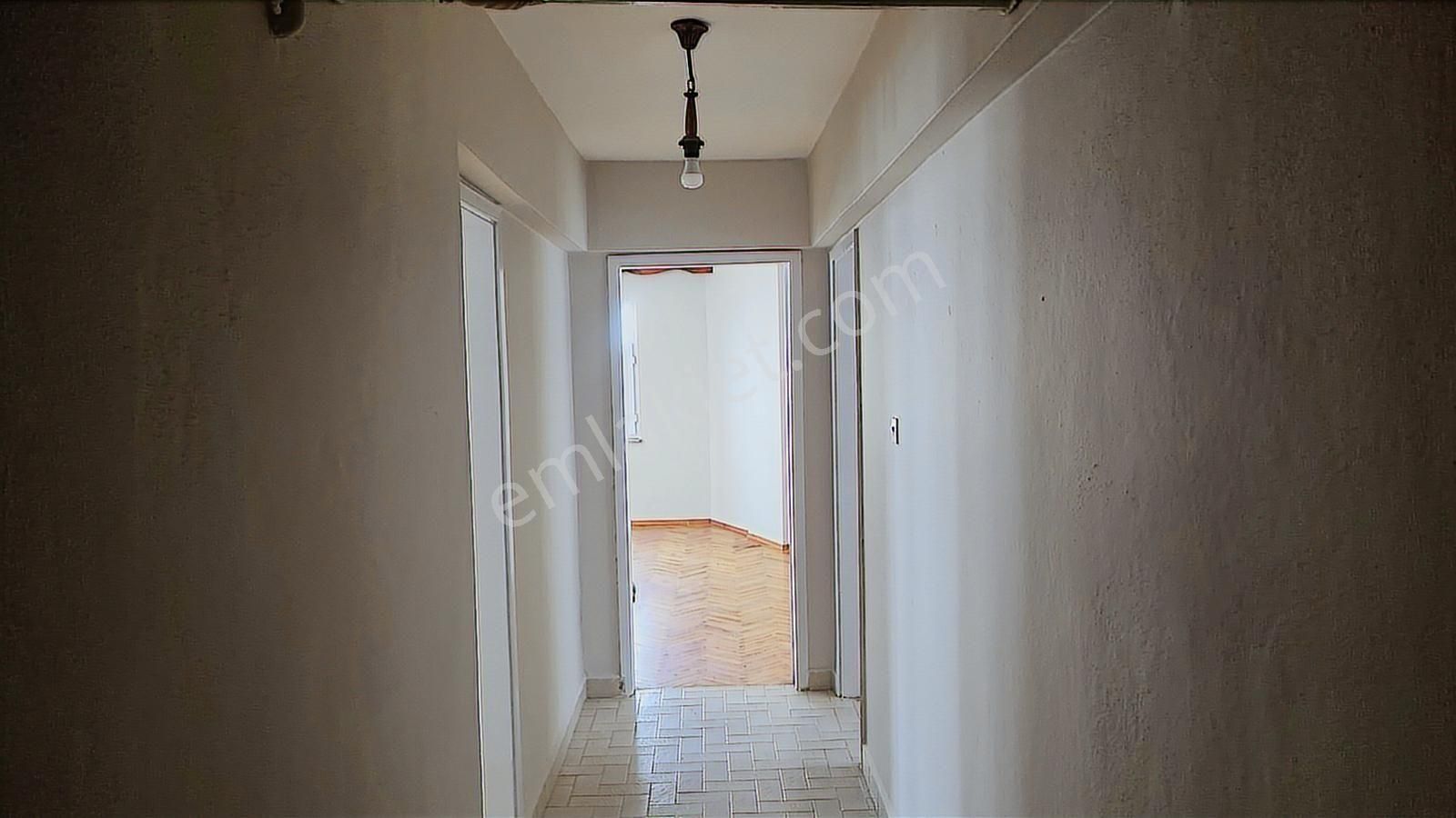 Bursa Altıparmak'ta 3+1 Bakımlı Ara Kat Satılık Daire - Görsel 22