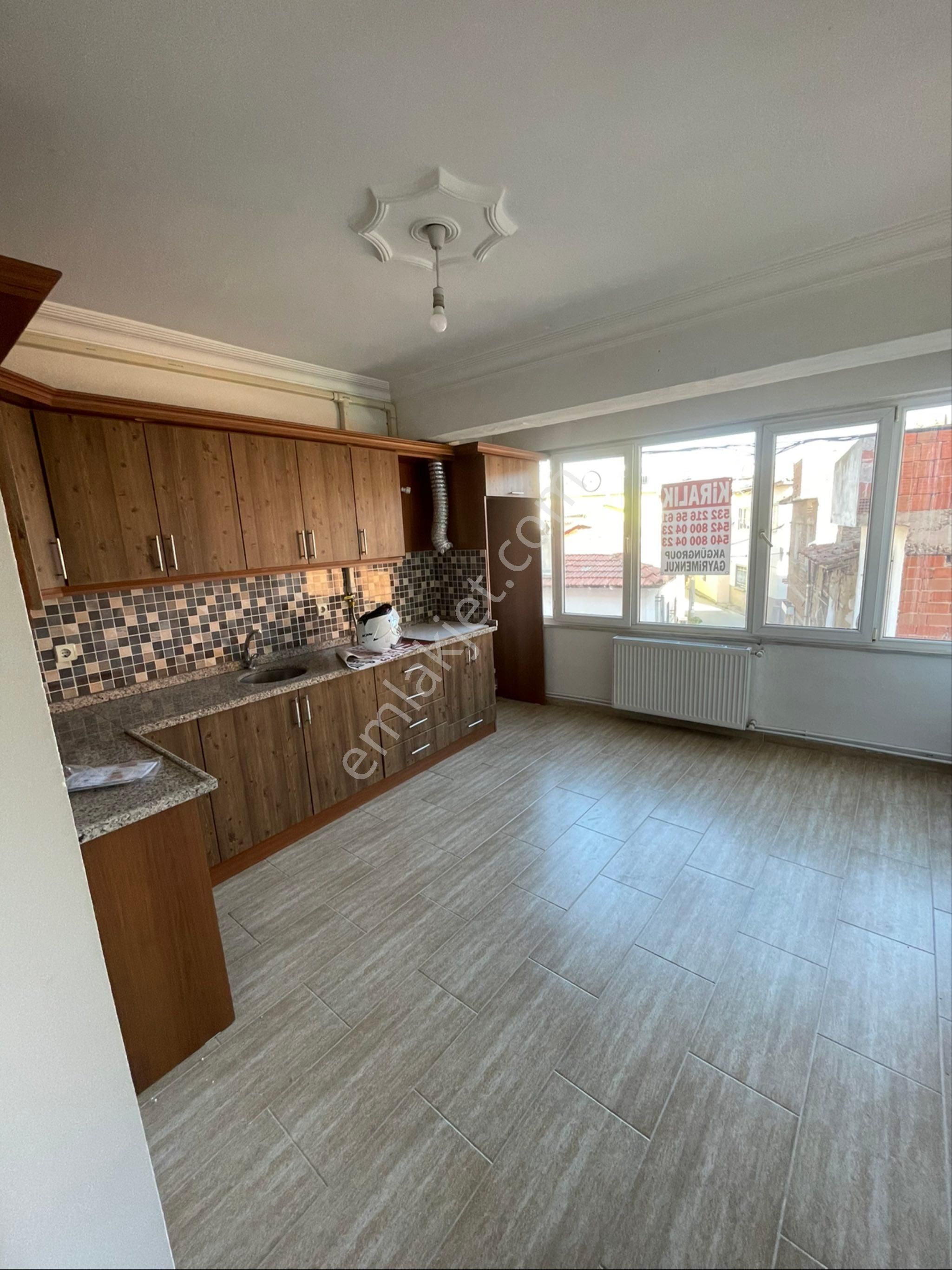 Edremit Merkezde Kiralık 3+1 Daire - Görsel 4