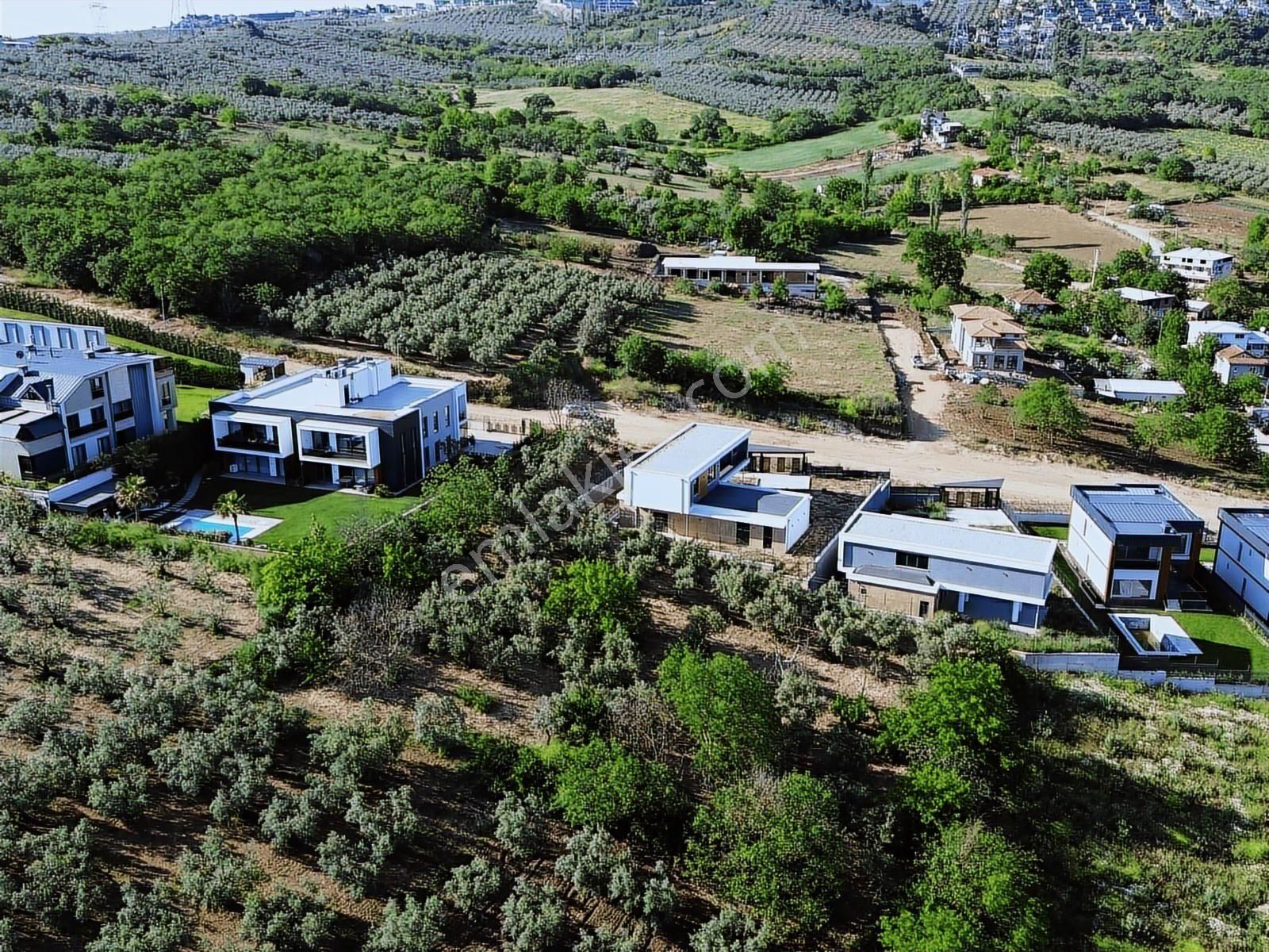 Bademlide Muhteşem Bir Villa Arsası