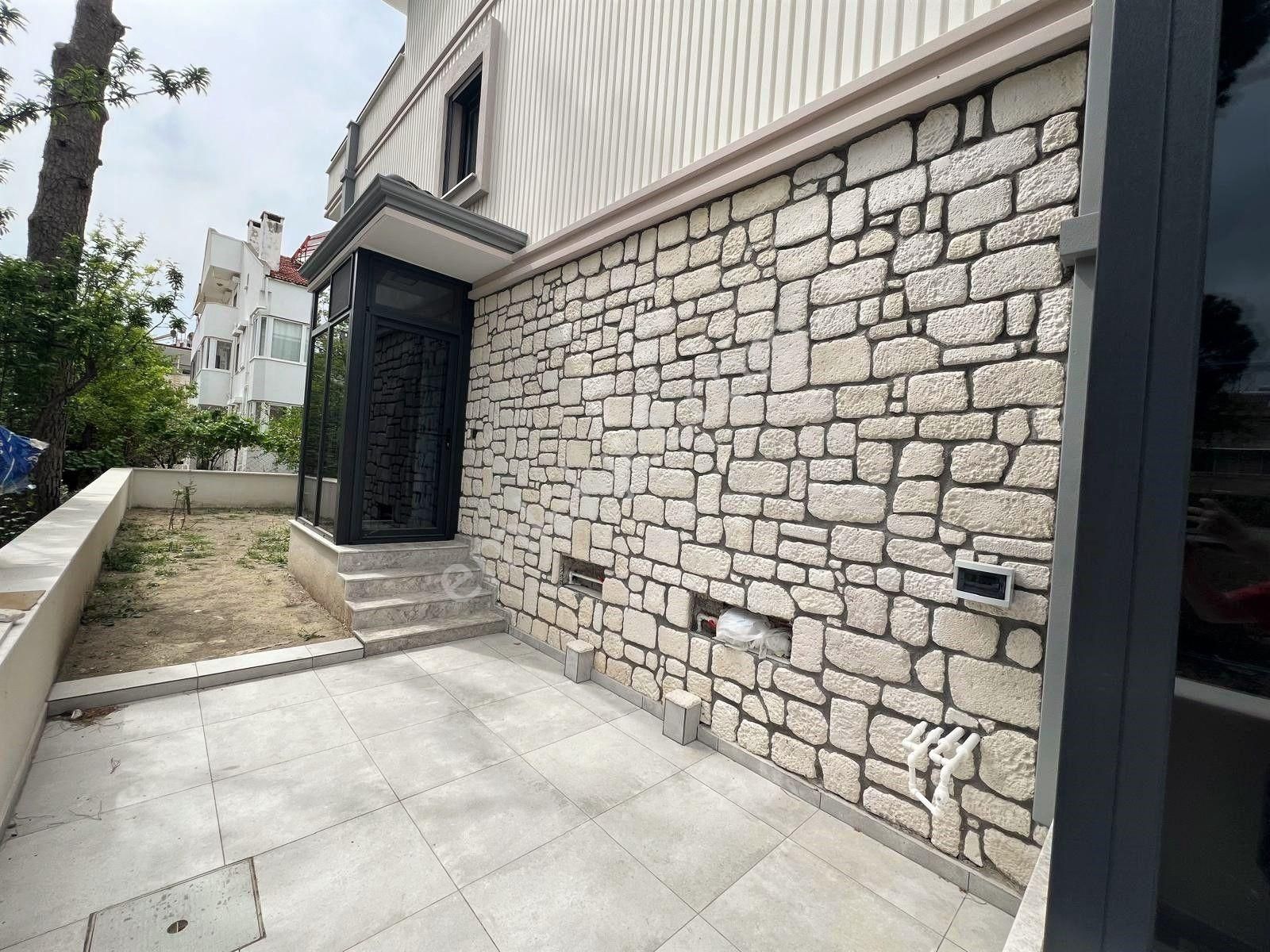 Aras Emlaktan Akçayda Denize 200 Metre 3+1 Tripleks Villa - Görsel 5