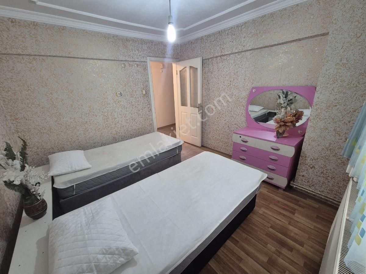 Yenigün Mah. Arakat Full Eşyalı 3+1 Kiralık Daire