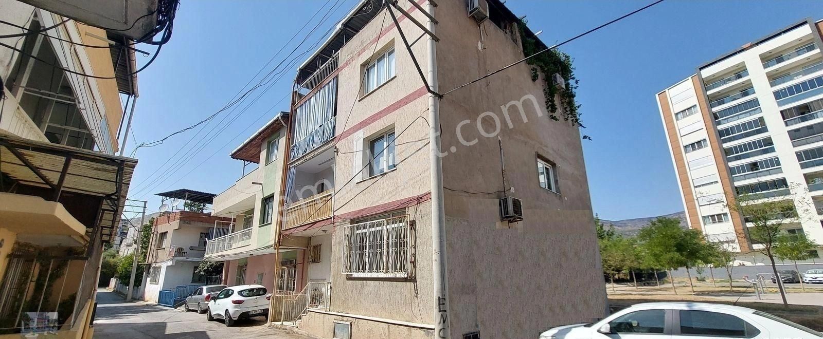 Karşıyaka Örnekköy Mah De Kiralık 2+1 Daire Kanıt Emlak
