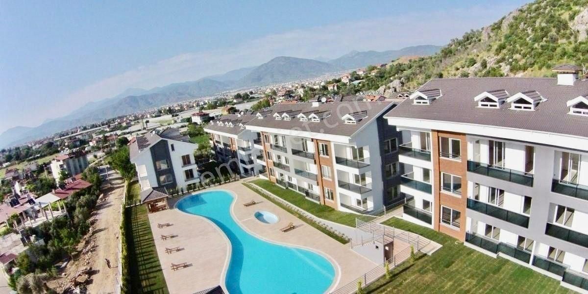 Fethiye Patlangıç'ta Site İçinde Satılık Bahça Kat 2+1 Yazlık Daire