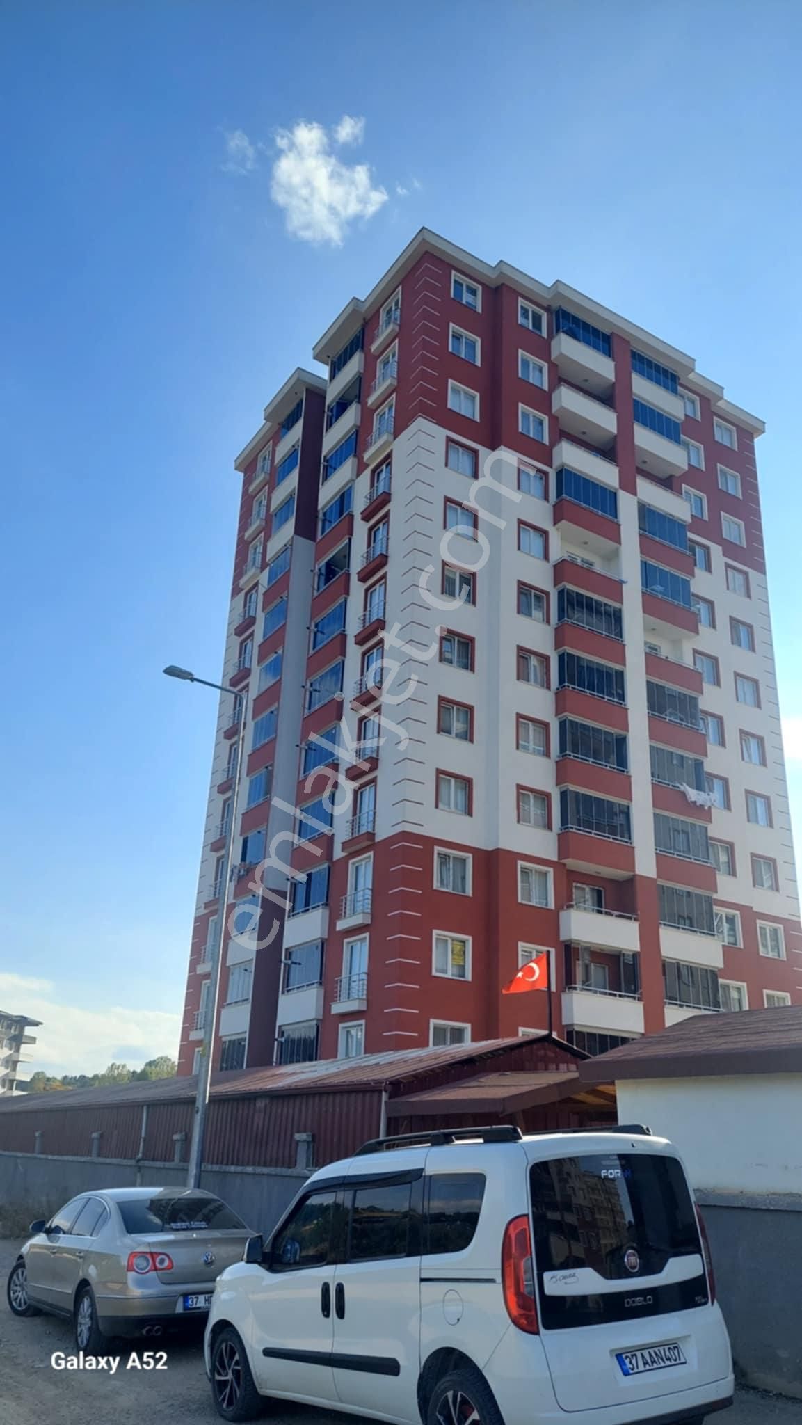 Tosya Yolun Da Site İçerisin De Kiralık 2+1 Daire