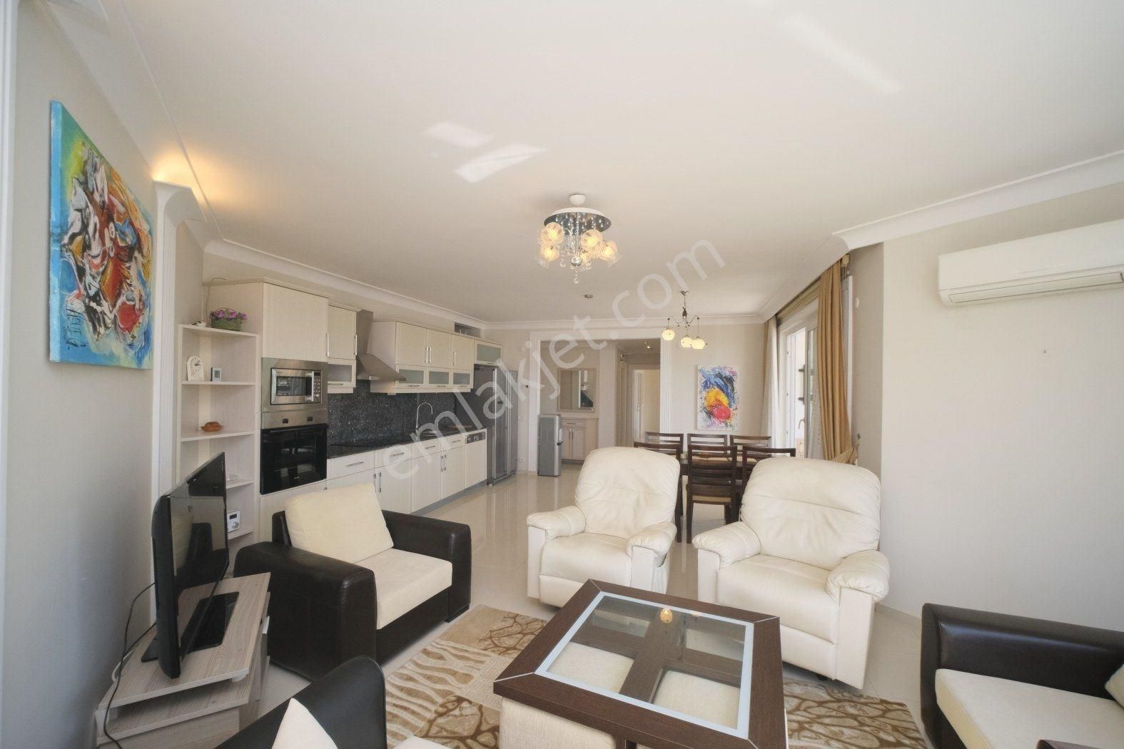 Alanya Cıkcıllı’de Full Eşyalı 2+1 Satılık Daire – Havuzlu, Sosyal Olanaklarla Donatılmış!