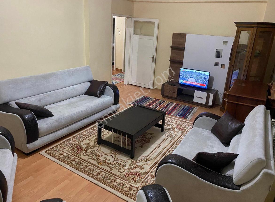 Full Eşyalı Tranvaya 3 Dk Bahçelievlerde Kupon Daire