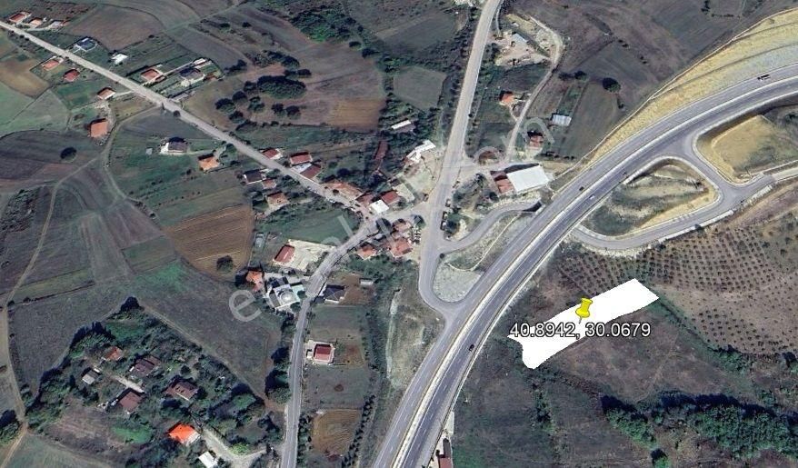 Kısalar’da Kandıra Yoluna 1 Parsel 2696 M2 Fırsat Arazi