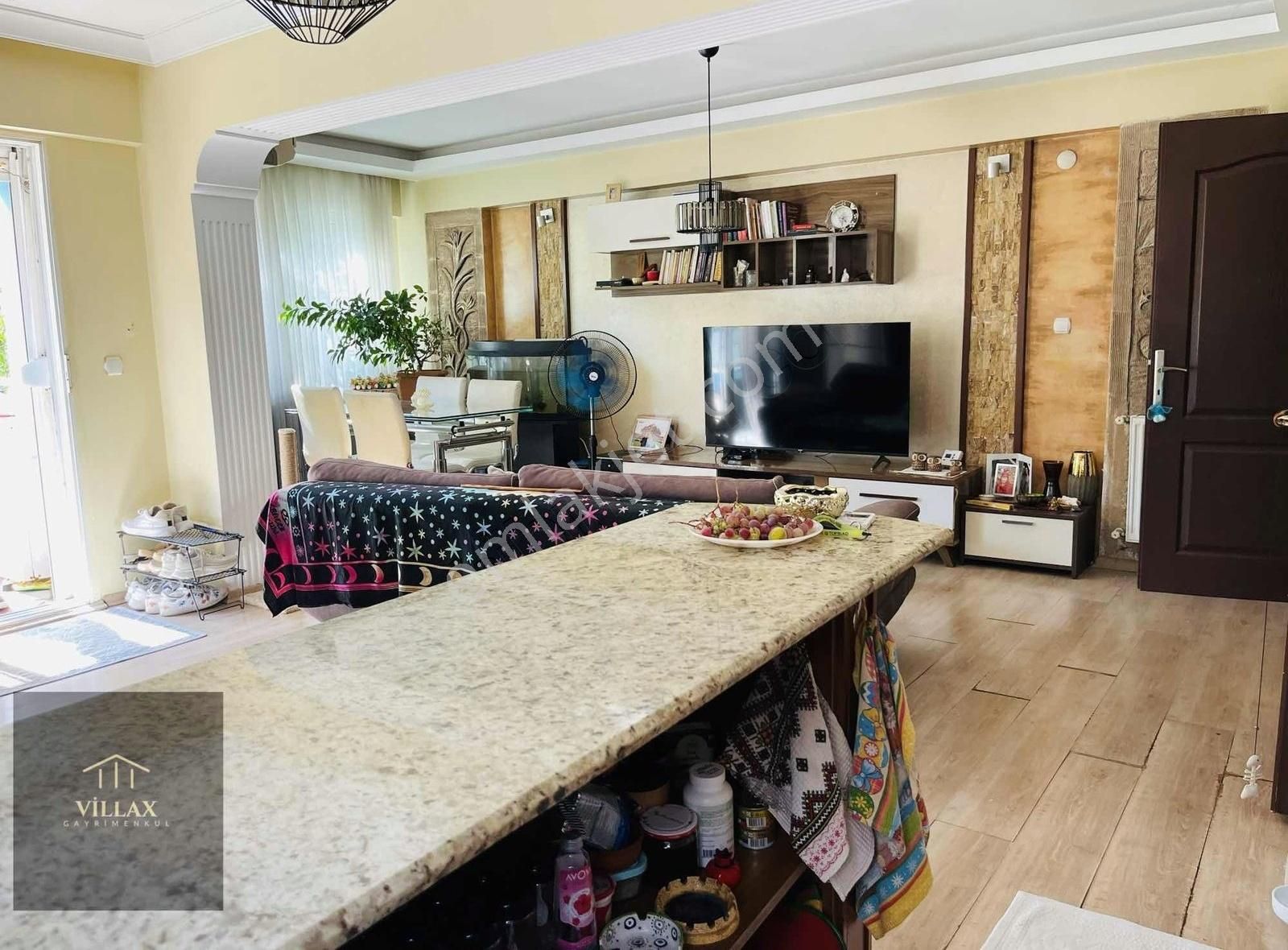 Villax Tan Yeni Foça Merkez Denize 150 M Satılık 3+1 Villa - Görsel 20