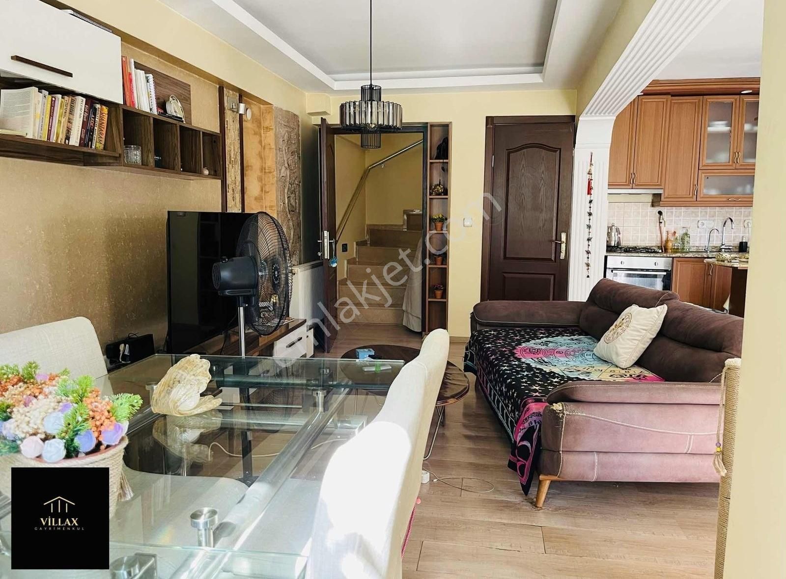 Villax Tan Yeni Foça Merkez Denize 150 M Satılık 3+1 Villa - Görsel 27