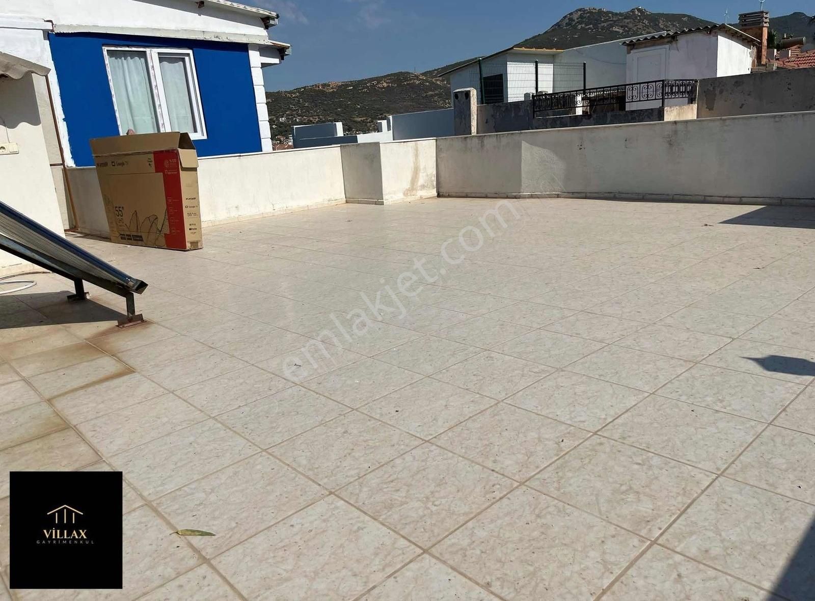 Villax Tan Yeni Foça Merkez Denize 150 M Satılık 3+1 Villa - Görsel 3