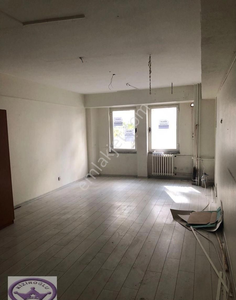 Şişli Hacı Mansur Sk Aycibin İşmerkezinde Asansörlü Ofis&dükkan&işyeri - Görsel 13