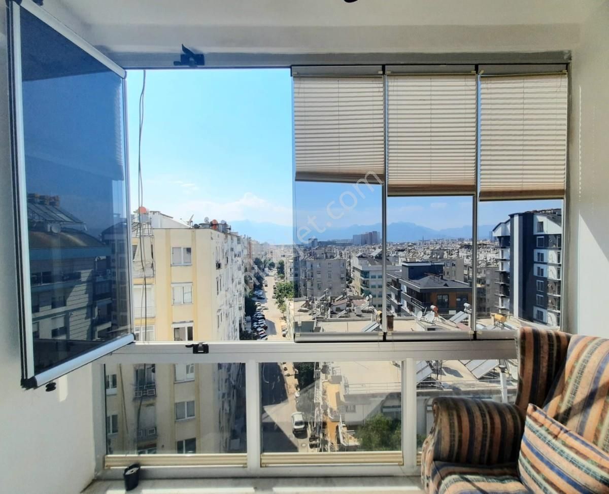 Varlık Mahallesi Merkezi Konumda Satılık 2+1 Daire