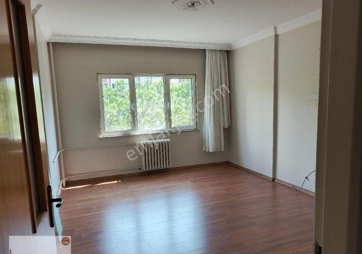Başakşehir 1.etabın Merkezinde Kiptaş Çarşıya Yakın Kiralık 2+1 Daire
