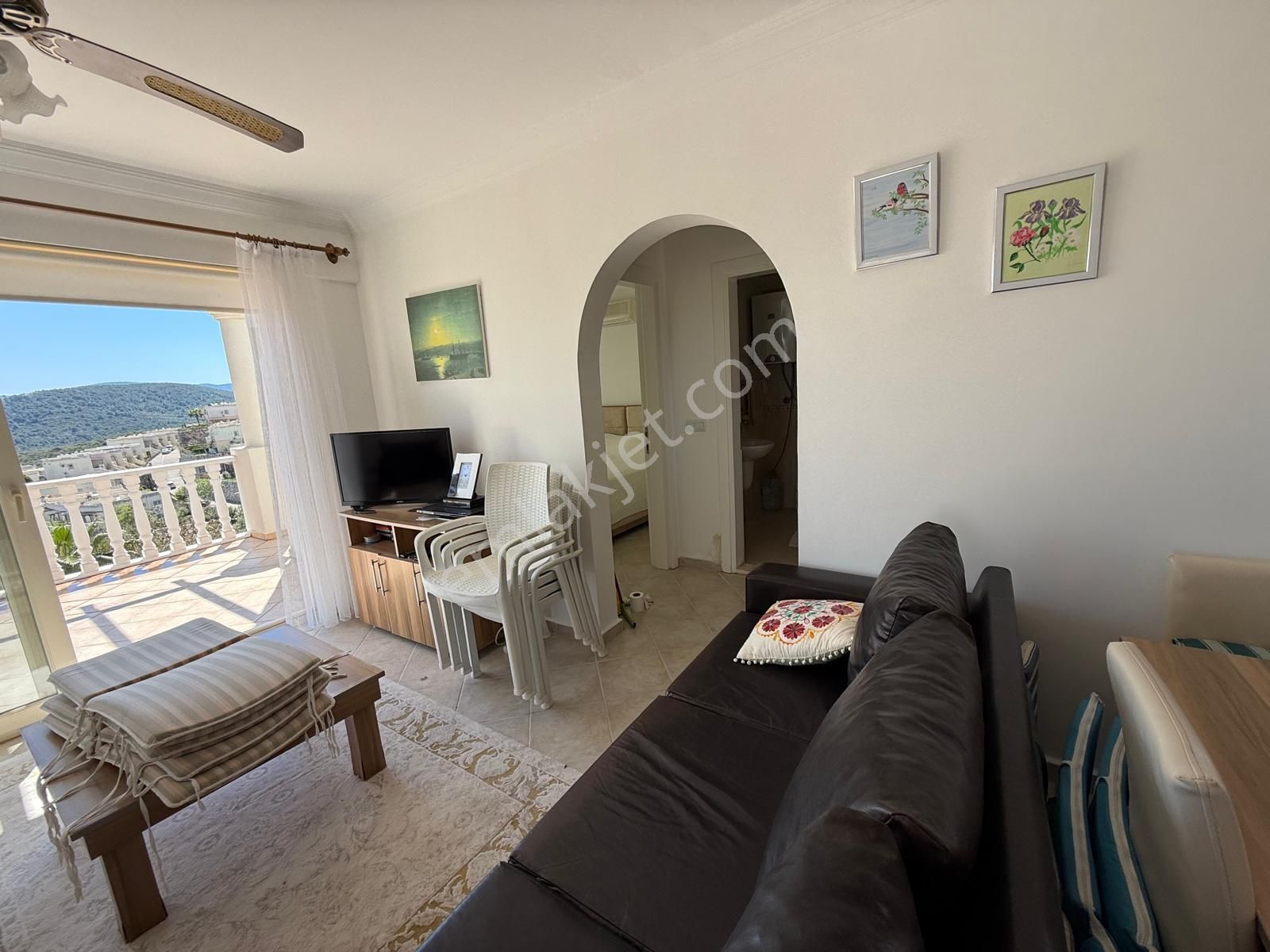 Tertemiz Bakımlı Ev Önü Açık Daire Yatırım Fırsatını Kaçırmayın Özel Plaj Ve Servisi Var İngilizden - Görsel 2